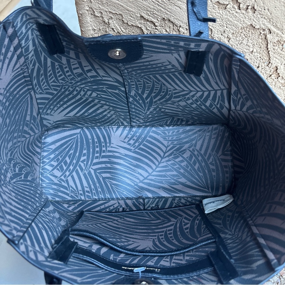 Tommy Bahama genuine leather gray leather tote like new - Picture 5 of 9